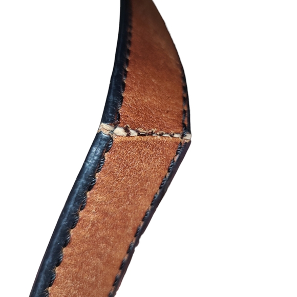 VINTAGE FOSSIL CROSSBODY PURSE TWO TONE COW HIDE LEATHER ADJUSTABLE MAGNETIC - Picture 17 of 17